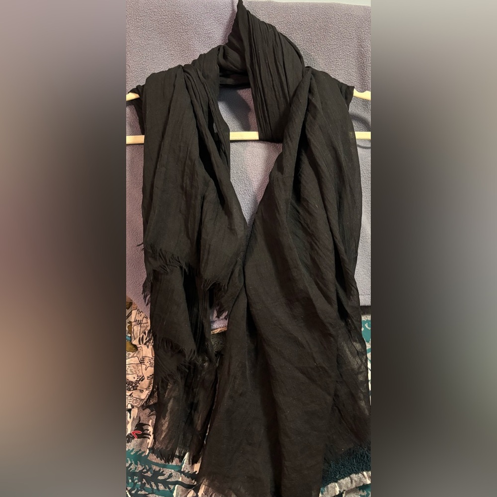 Elegant Black Scarf